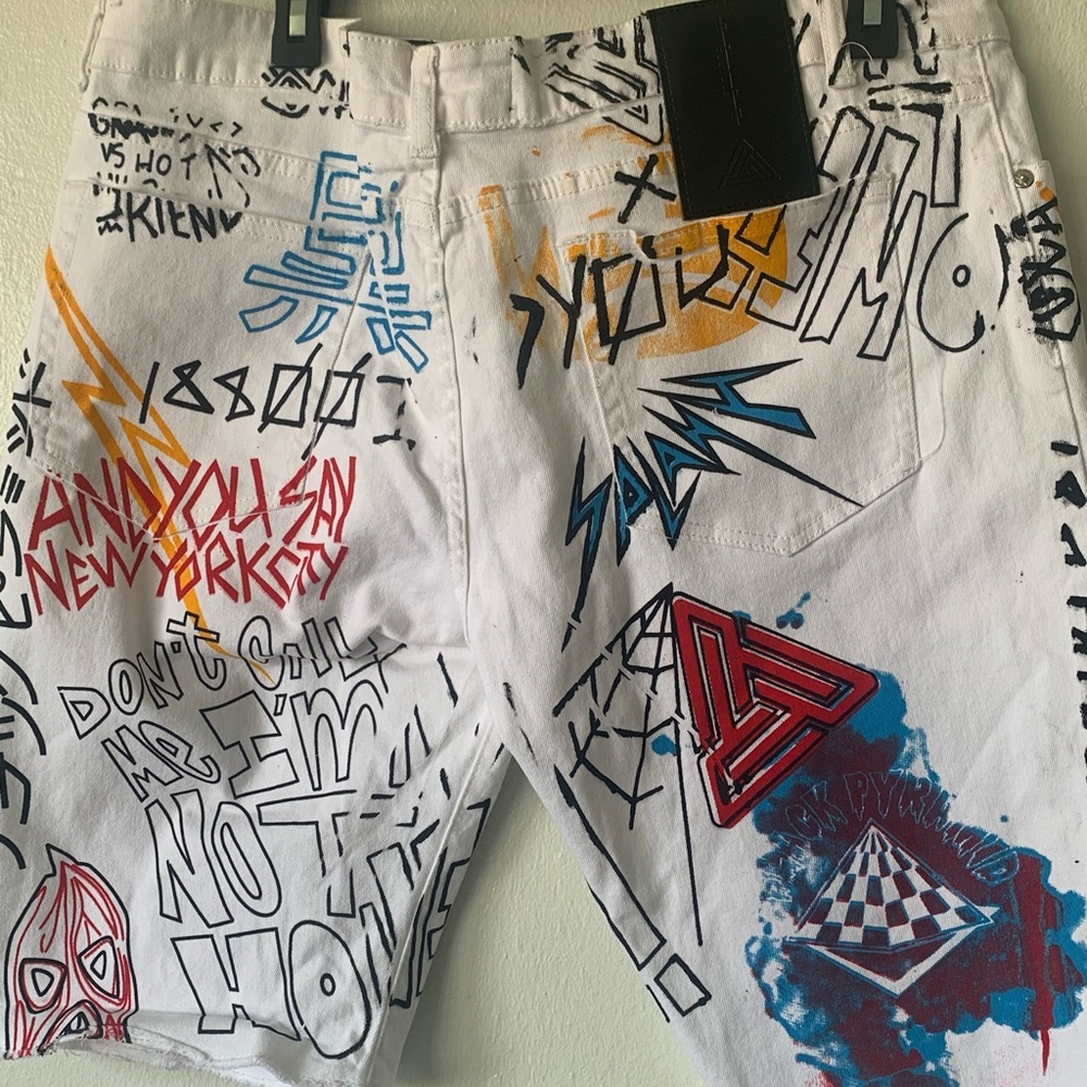 Men shorts....never worn - Picture 2 of 5